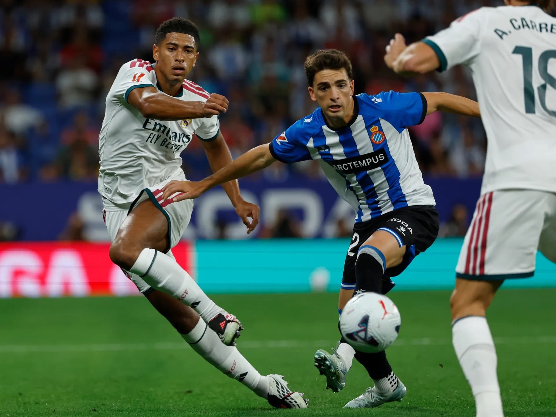 ريال مدريد يفتتح مشواره في الدوري الإسباني بفوز مثير على إسبانيول